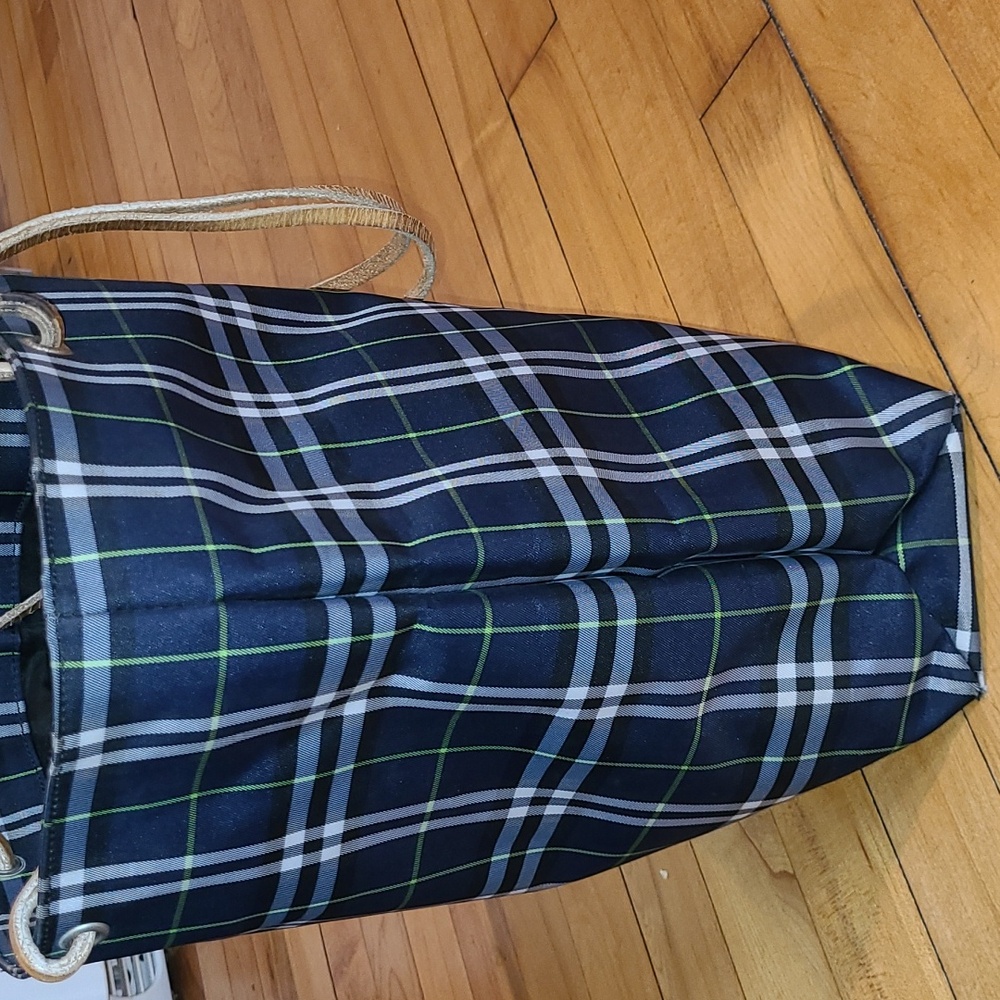 BURBERRY NOVA Nylon Tote. Blue Label, Burberry. Pre-loved. - Picture 3 of 16